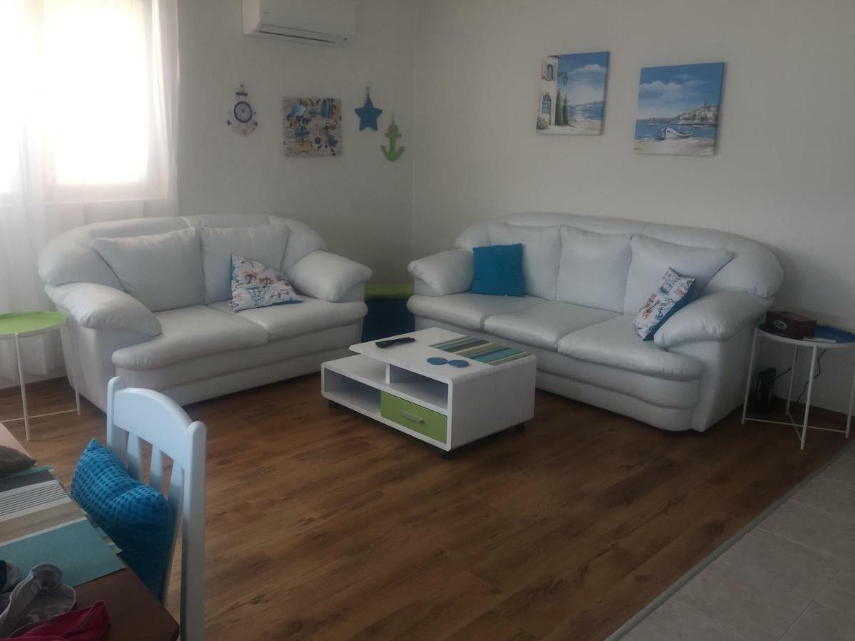 Sea Sunshine Apartment Obzor Exterior photo